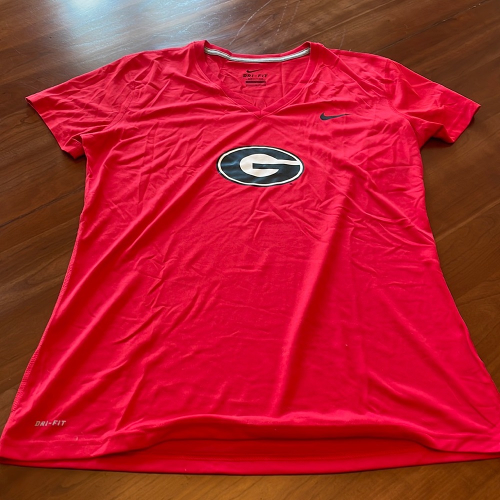 University of Georgia athletic v-neck shirt